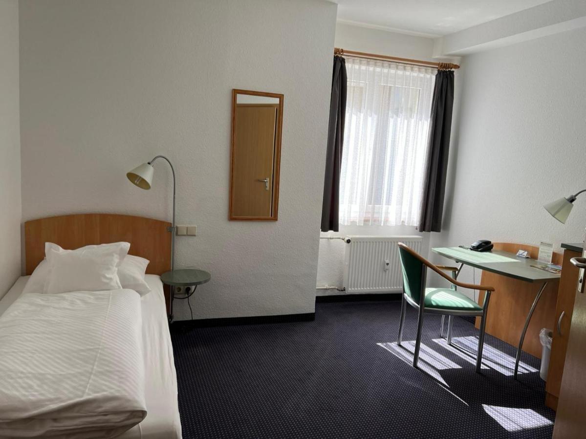 Hotel Baeren Villingen-Schwenningen Phòng bức ảnh